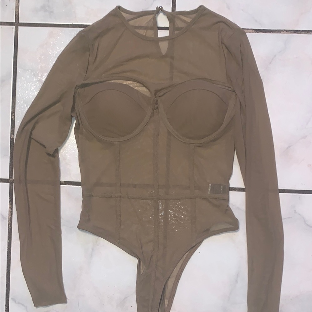 SHEIN Tan Long Sleeve Bodysuit